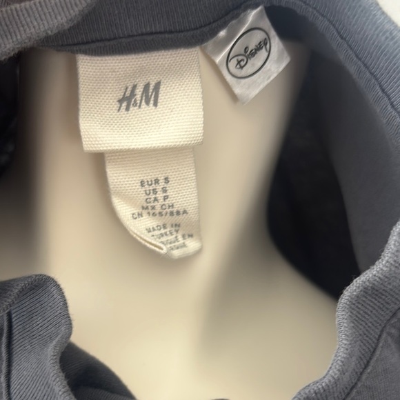 Disney H&M Mickey Mouse Graphic T-Shirt Gray Cotton Blend Size‎ S - Picture 3 of 3